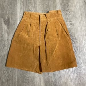 100 percent leather high waist bermudas shorts